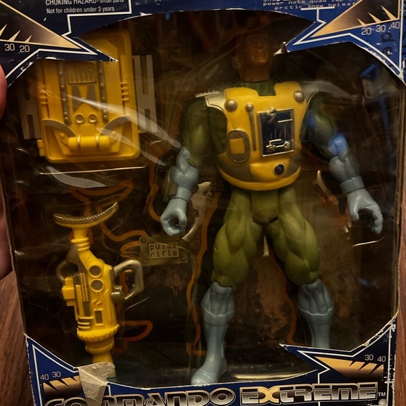 Commando Extreme Action Figure Set - Yellow and Green by Sundo Collectible NWT - Picture 3 of 10